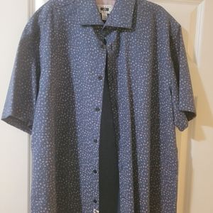 Ready for spring! Mens short sleeved button down shirt